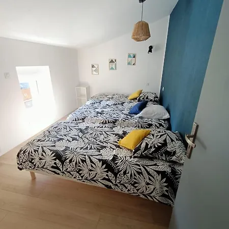 Holiday home Ambroise